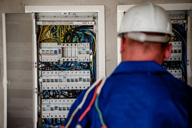 Montagem de infraestrutura elétrica fácil e eficaz Montagem de infraestrutura elétrica fácil e eficaz