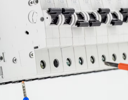 Como Montar Painéis Elétricos: Dicas e Melhores Práticas para Iniciantes